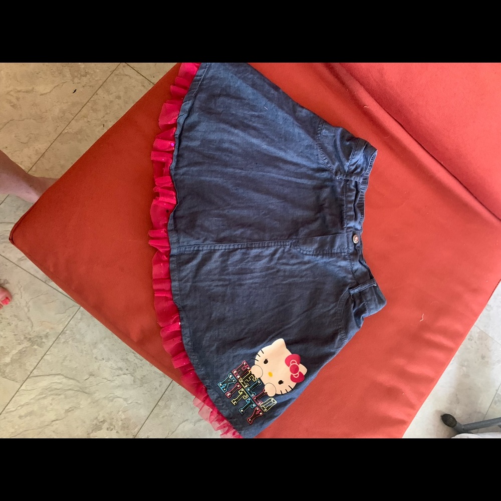 Hello Kitty Denim skirt, Girl’s size 10-12